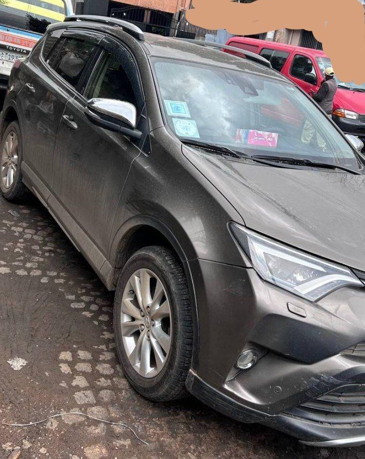 RAV 4