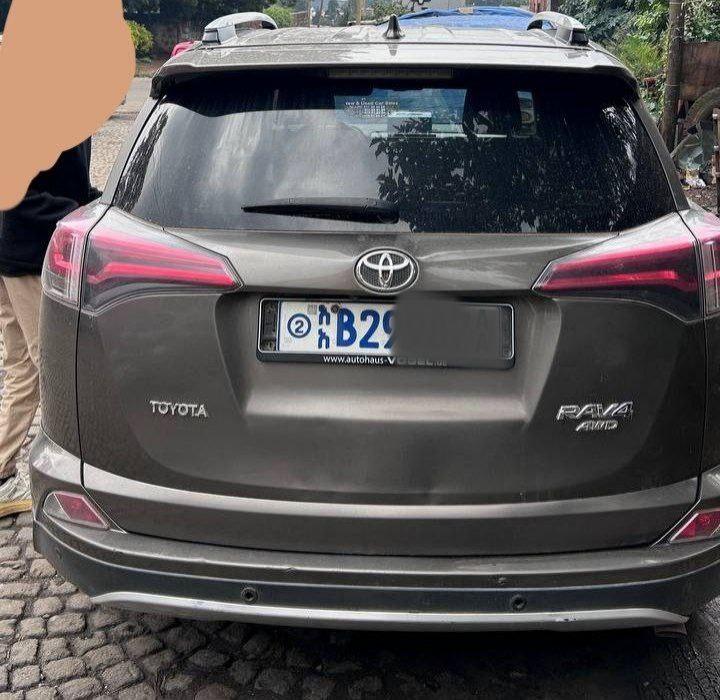 RAV 4