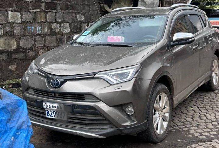 RAV 4