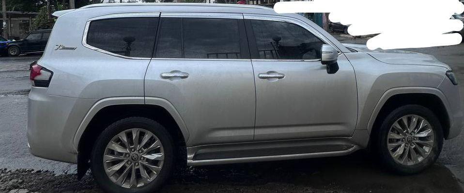 Land cruiser 