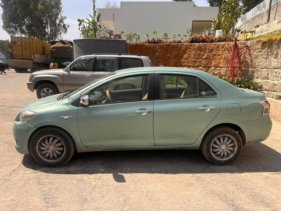 Yaris Sedan