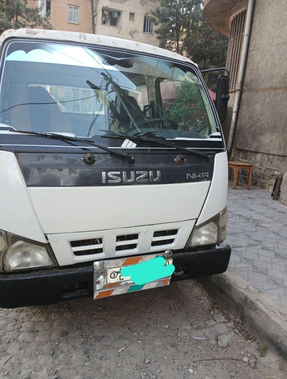 Isuzu