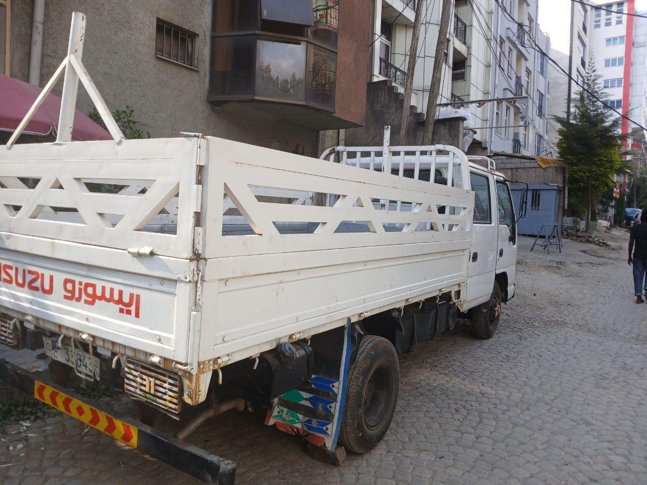 Isuzu