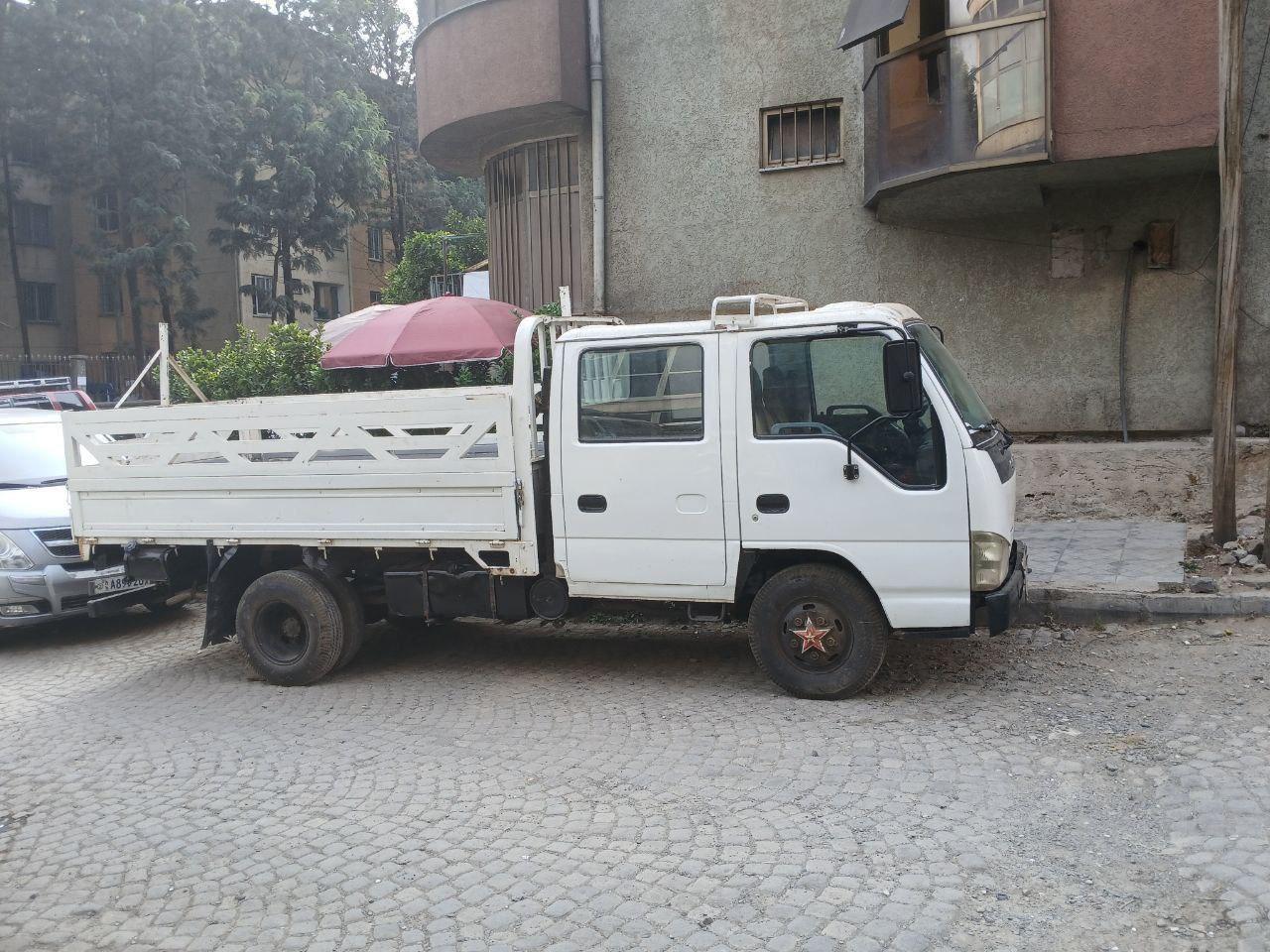 Isuzu
