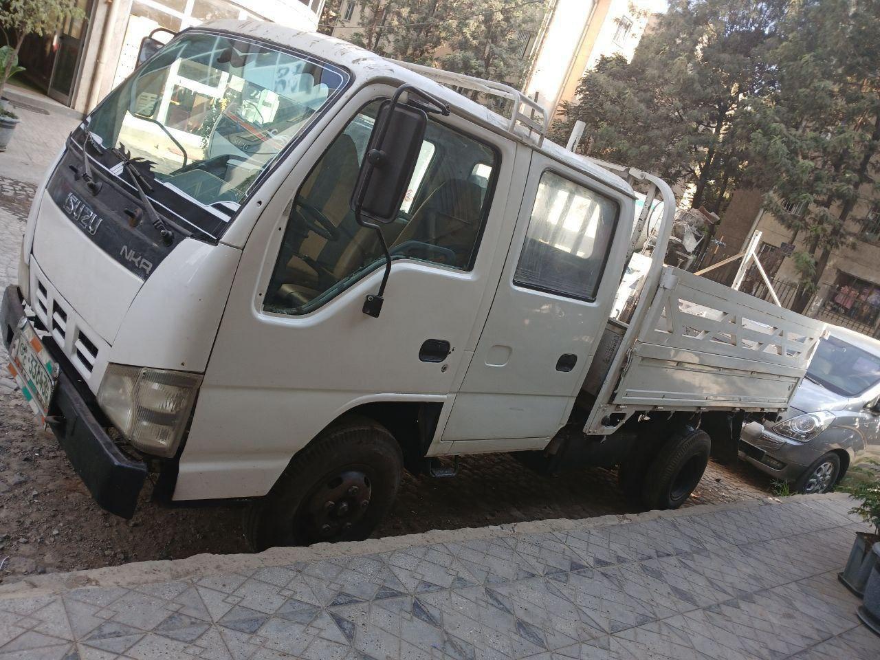 Isuzu
