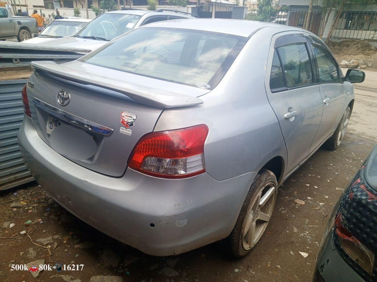Yaris Belta