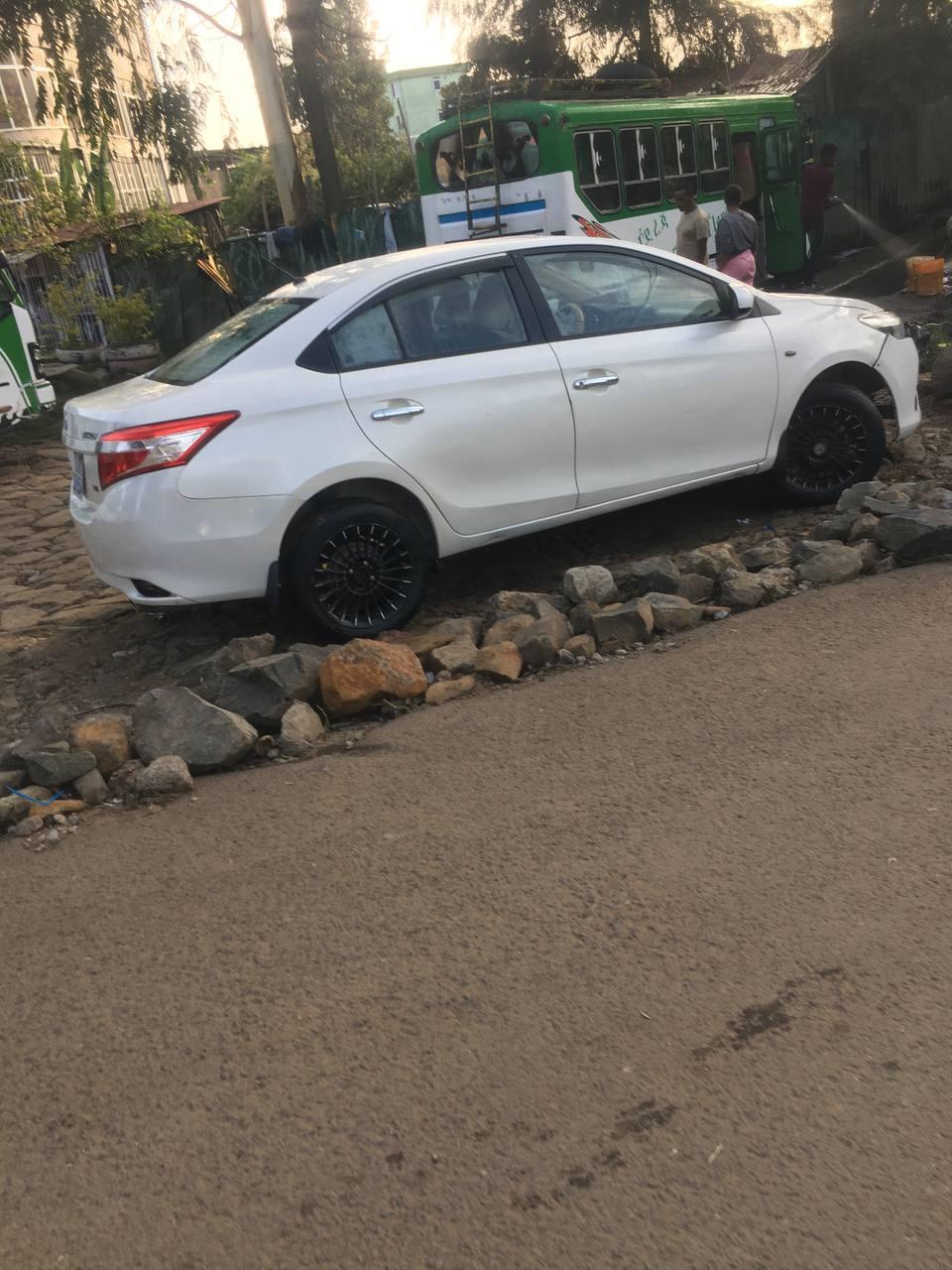 Yaris Sedan