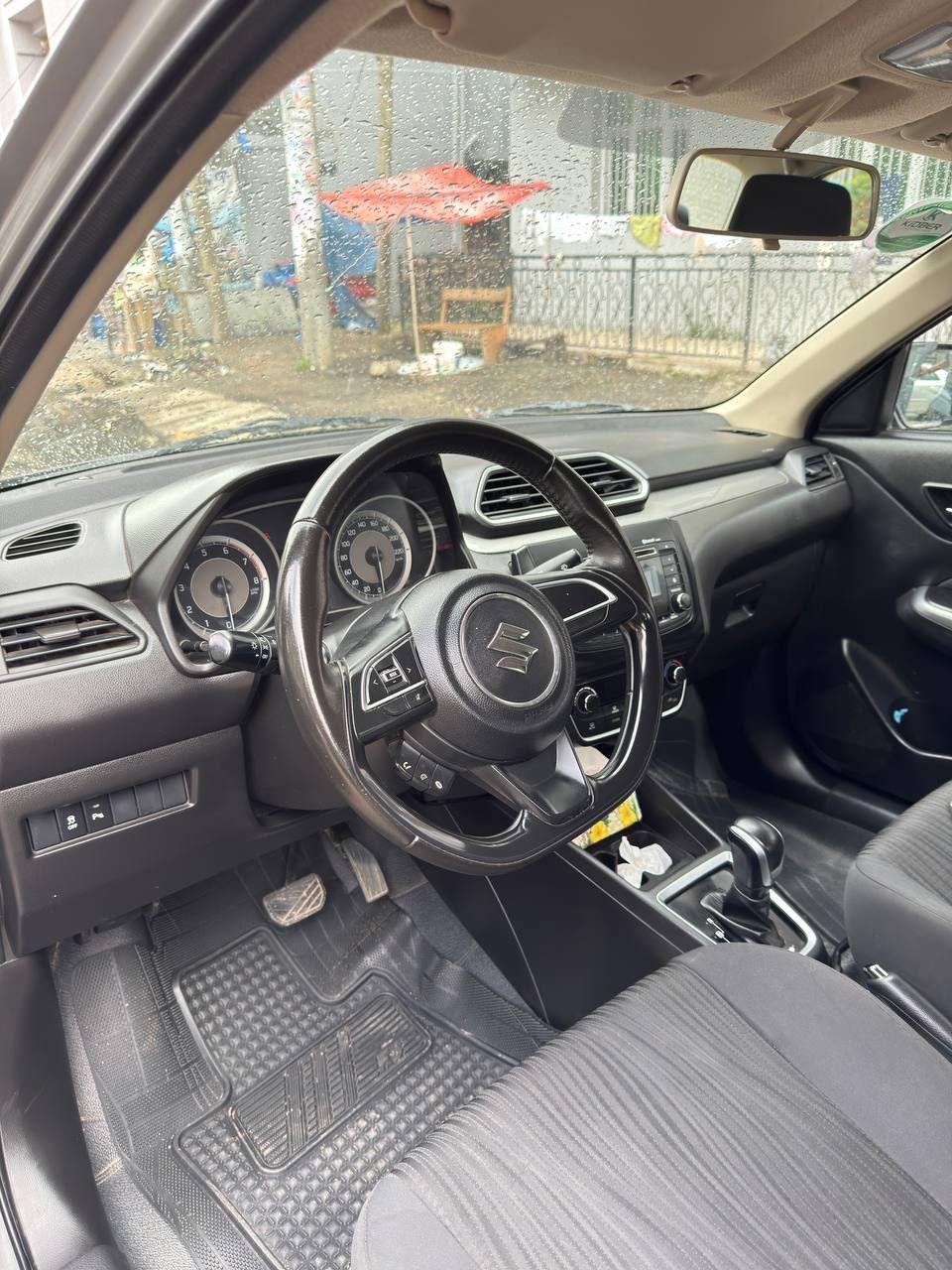 Suzuki dzire