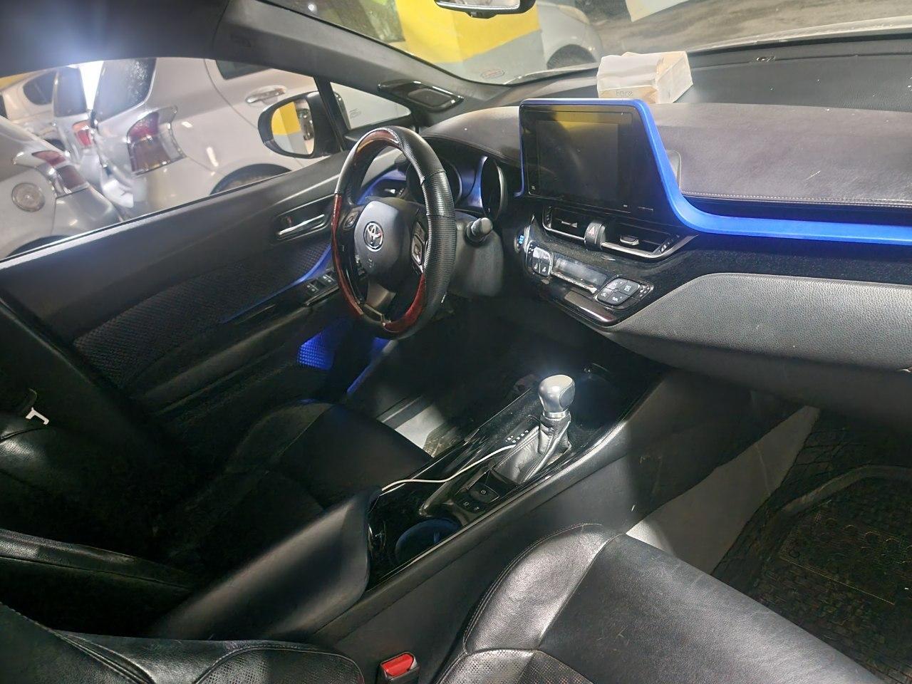 Toyota  CHR