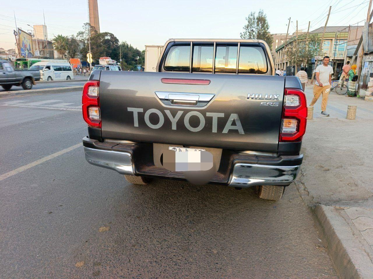 Toyota Hilux