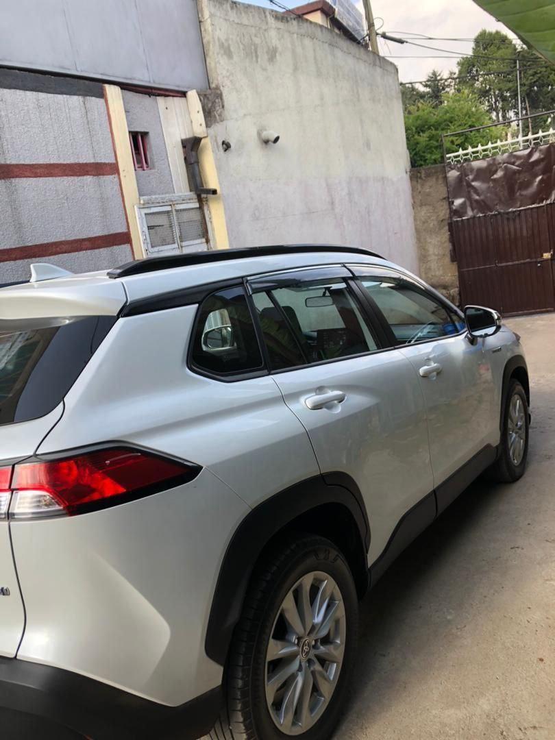 corolla cross hybrid